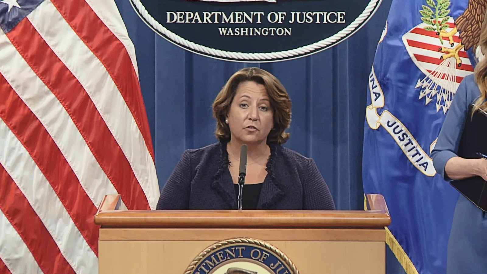 U.S. govt to sue contractors who hide breach incidents