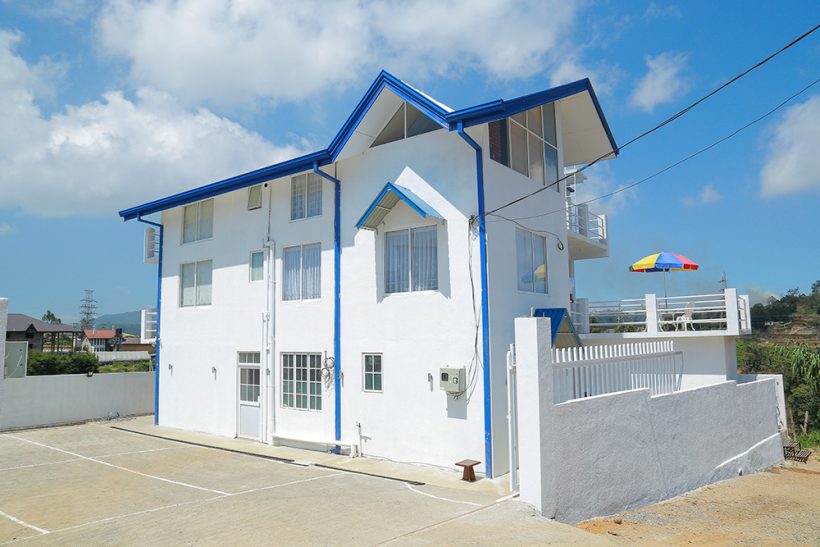 Blue Meadow Hotel