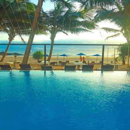 Beacon Beach Hotel